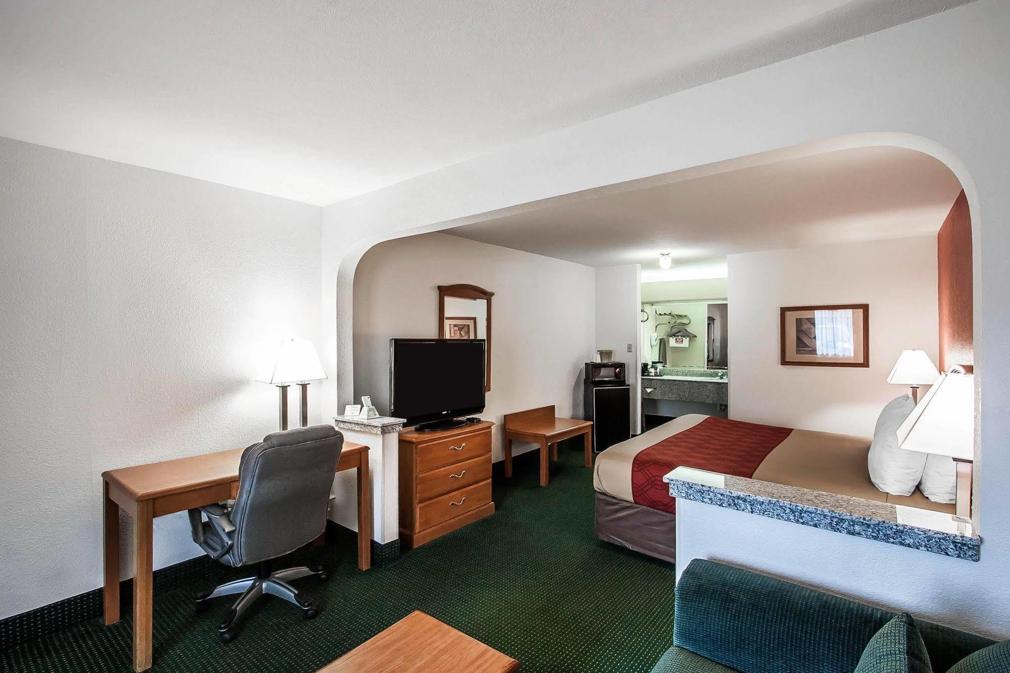 Econo Lodge Inn & Suites ממפיס מראה חיצוני תמונה
