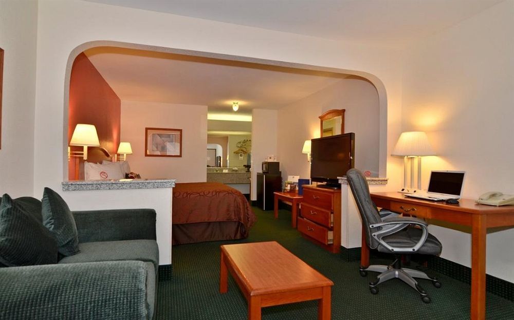 Econo Lodge Inn & Suites ממפיס מראה חיצוני תמונה
